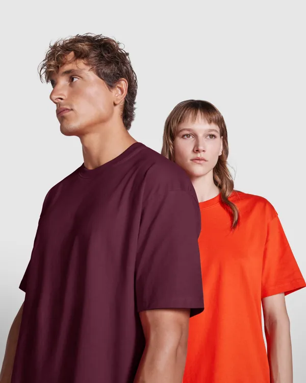 Model nou de tricouri BULL !