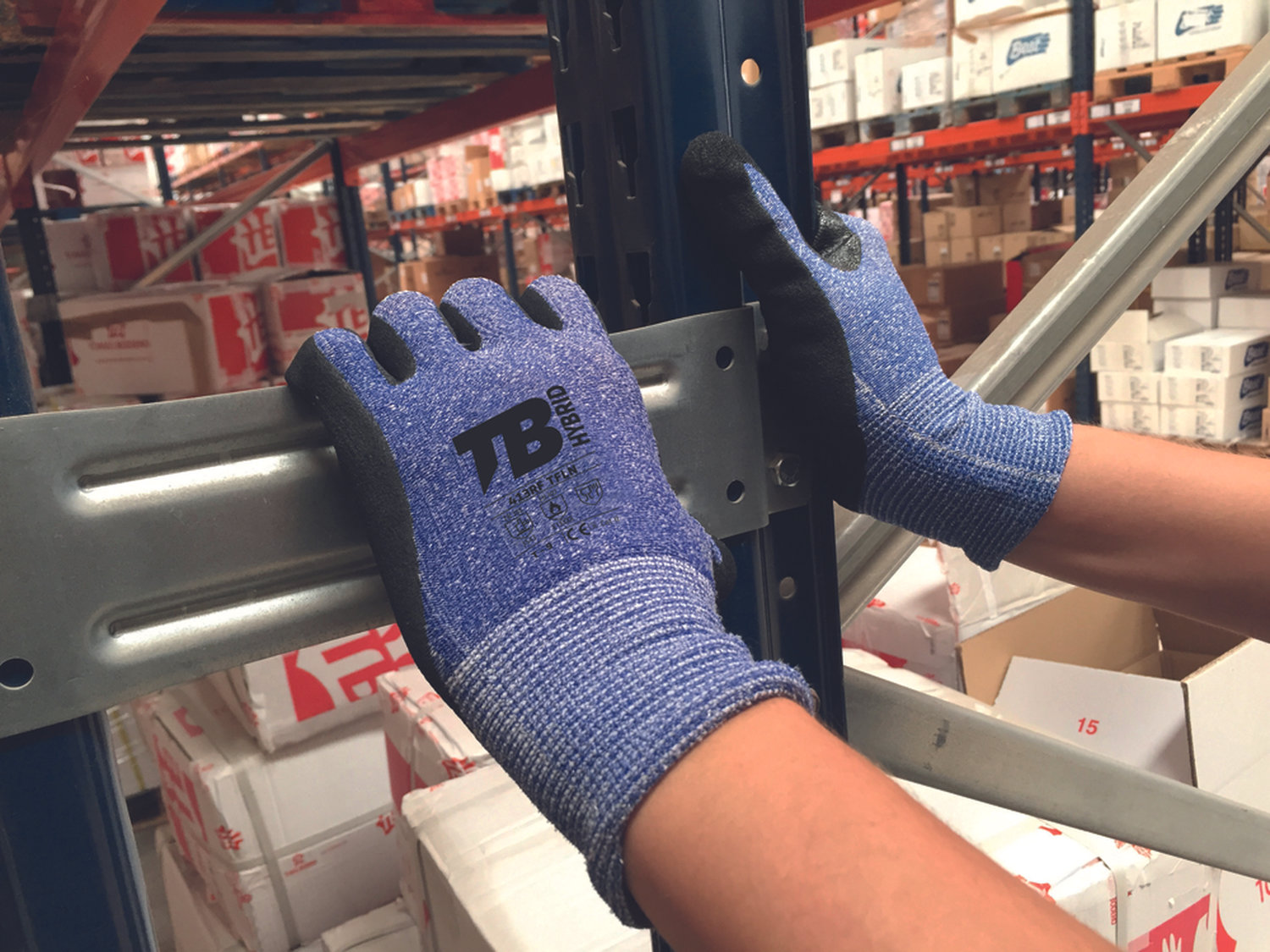 Бесшовные перчатки TB 413RF TFLN с защитой от порезов Бесшовные перчатки TB 413RF TFLN с защитой от порезов