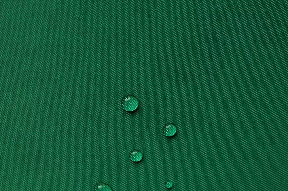 NEPTUN-245 Green 590 (245gsm | 50% Cotton (inside), 50% Polyester (outside) | Twill 3/1)