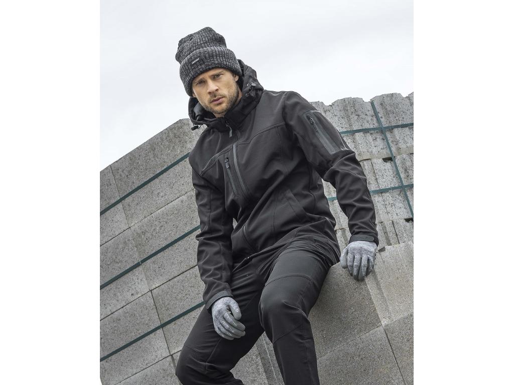 Зимняя софтшелловая куртка SPIRIT - Черная